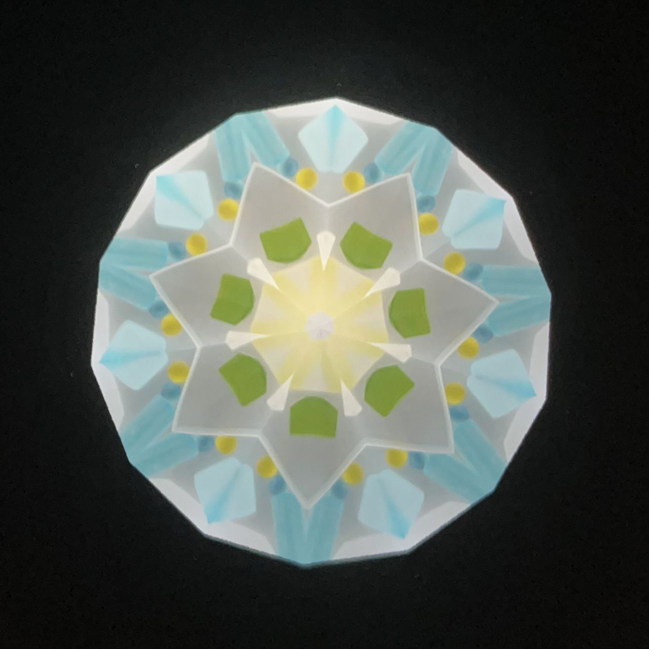 Sumiko AKATSU ”Hanachirusato” -green- 2mirror -glass kaleidoscope-