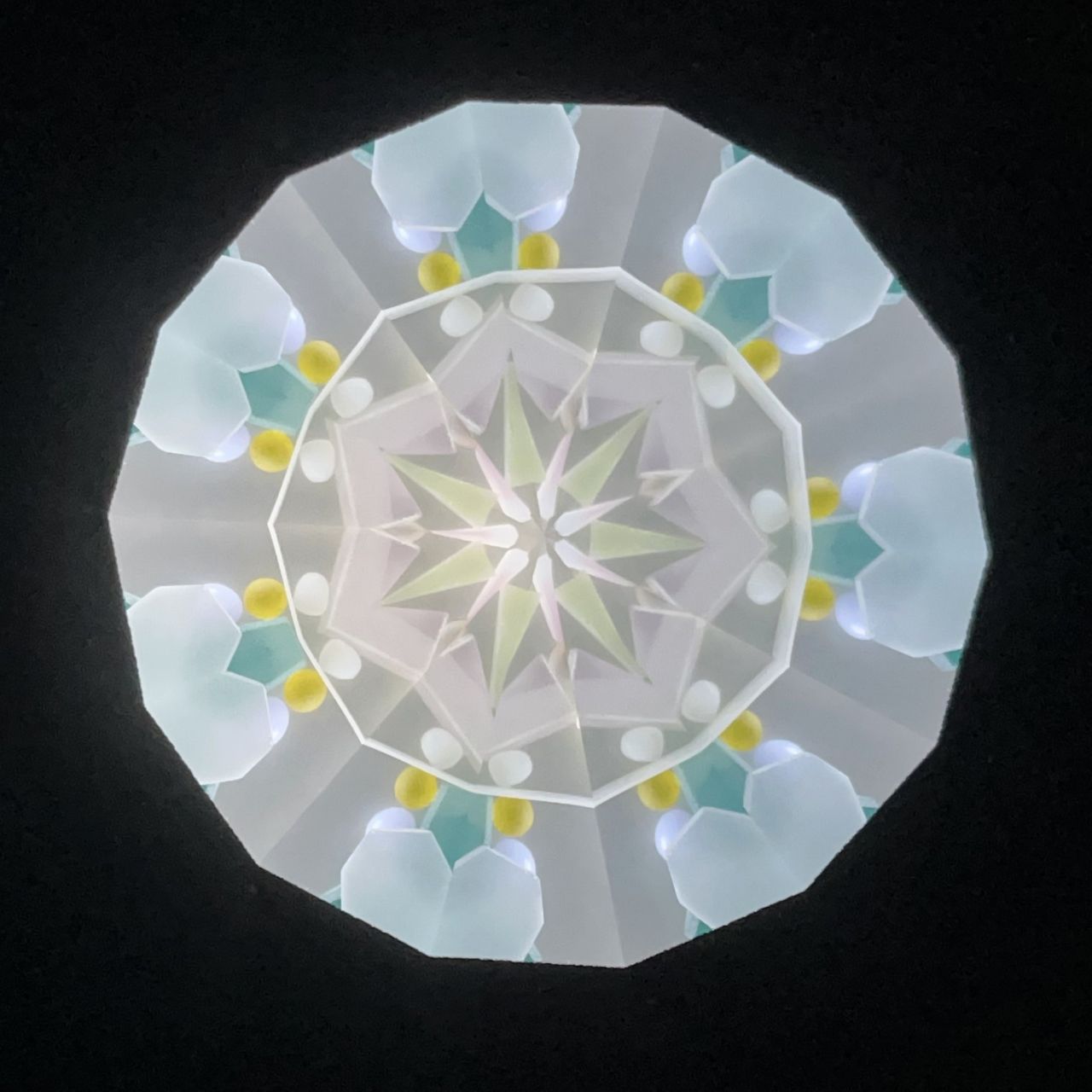 Sumiko AKATSU ”Hanachirusato” -green- 2mirror -glass kaleidoscope-