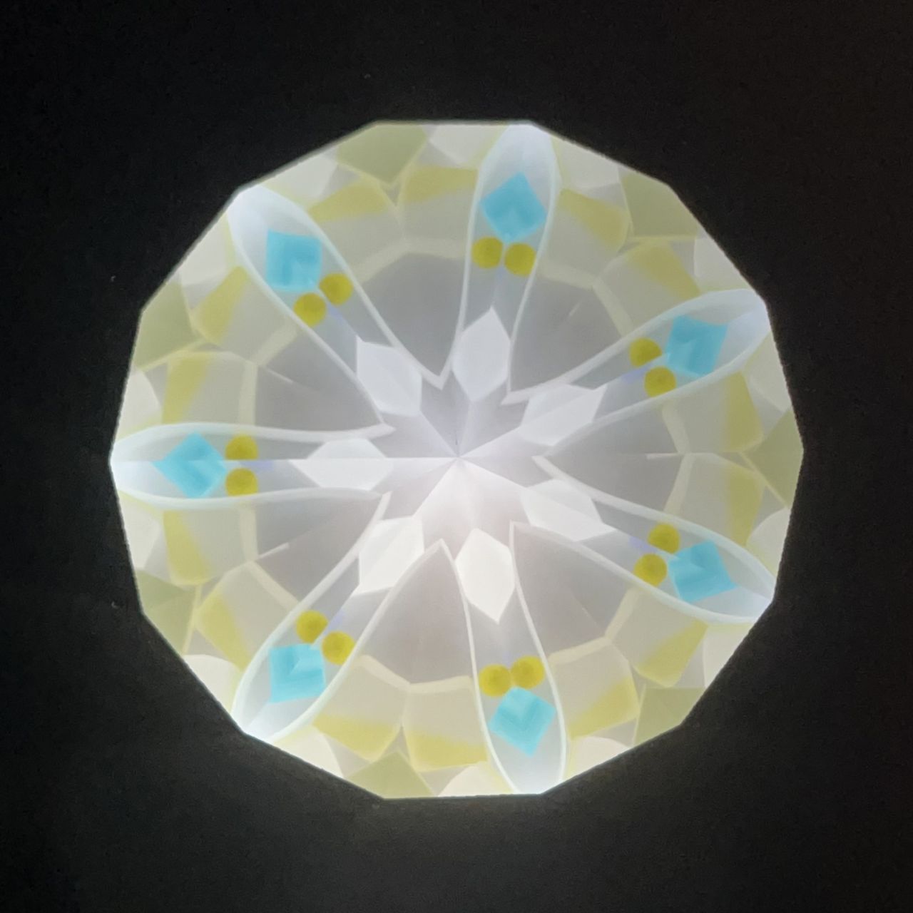 Sumiko AKATSU ”Hanachirusato” -green- 2mirror -glass kaleidoscope-