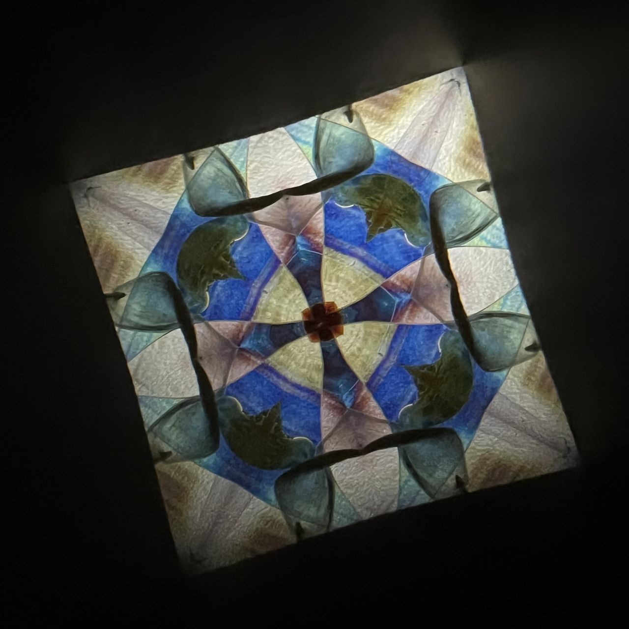 Tomoo Hosono and Chitoshi Takabayashi Polarized kaleidoscope #057