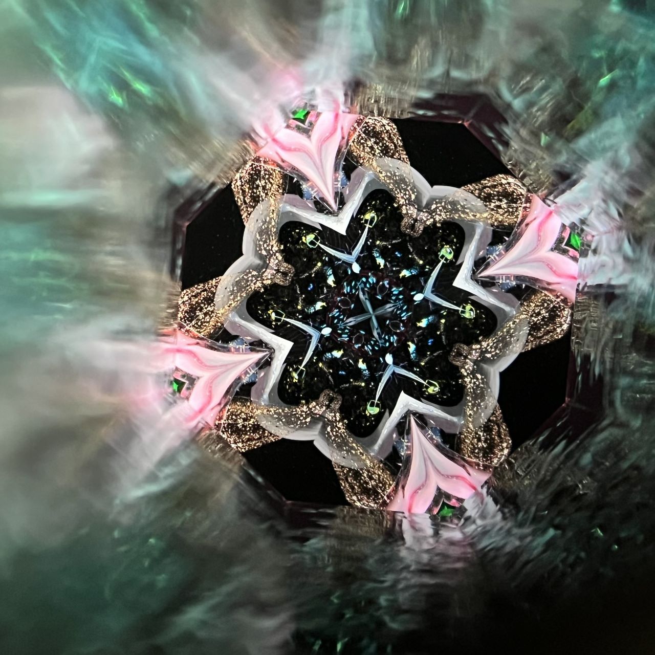 Jun Kojima    Crystal   #2   -ceramic kaleidoscope-
