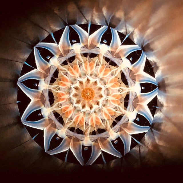 Yoshiko & Takeo Matsumoto "Dimple" amber - glass kaleidoscope -