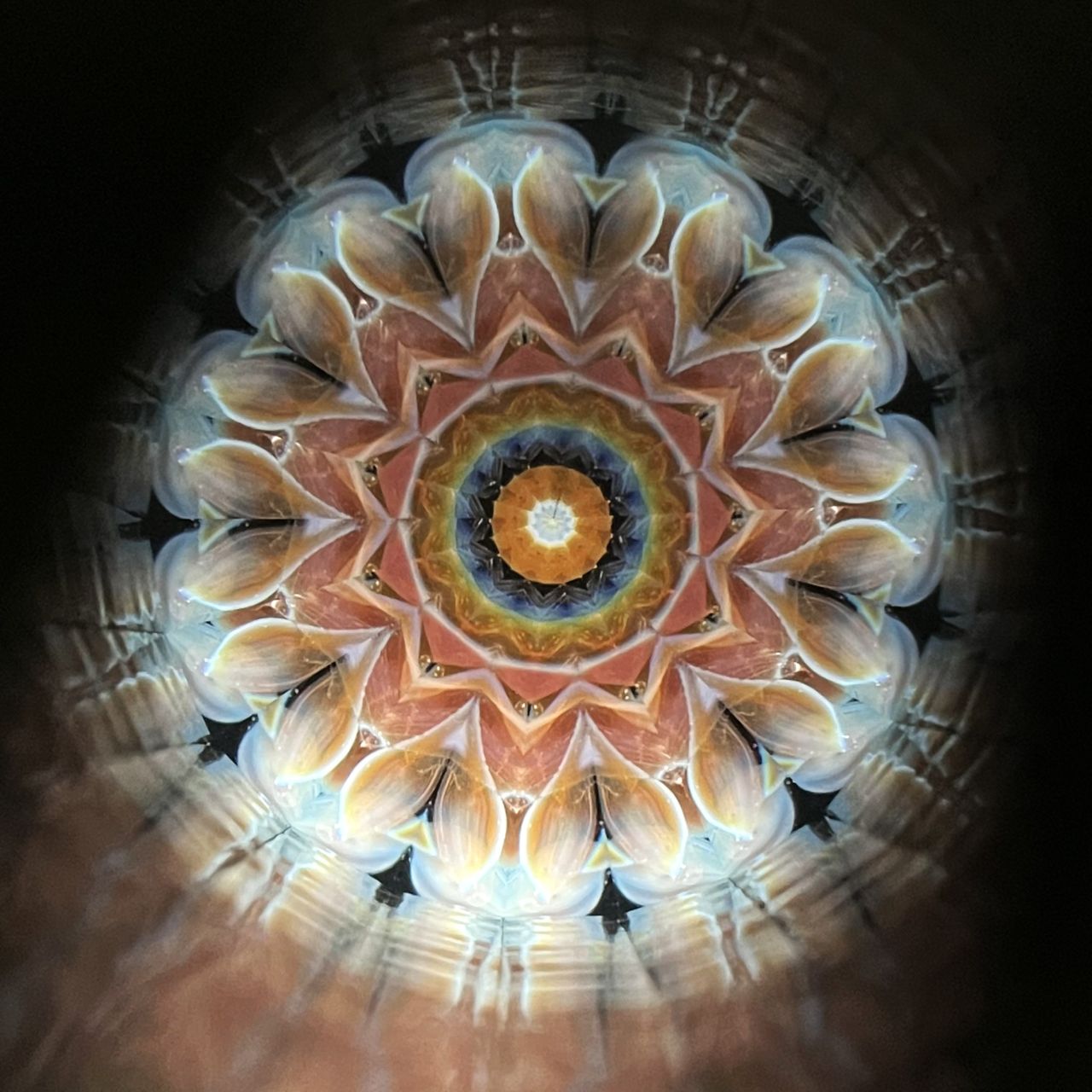 Yoshiko and Takeo Matsumoto "HANA - amber- " - glass kaleidoscope -