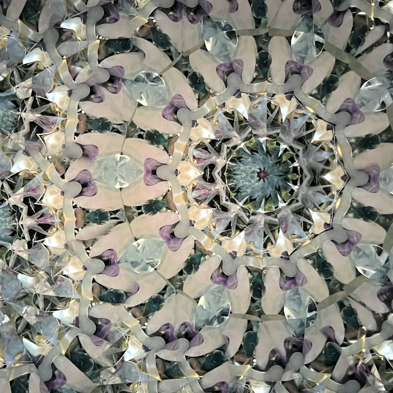 Keiko and Yoshiaki Onodera　　”Garden of Illusion”  - glass kaleidoscope -
