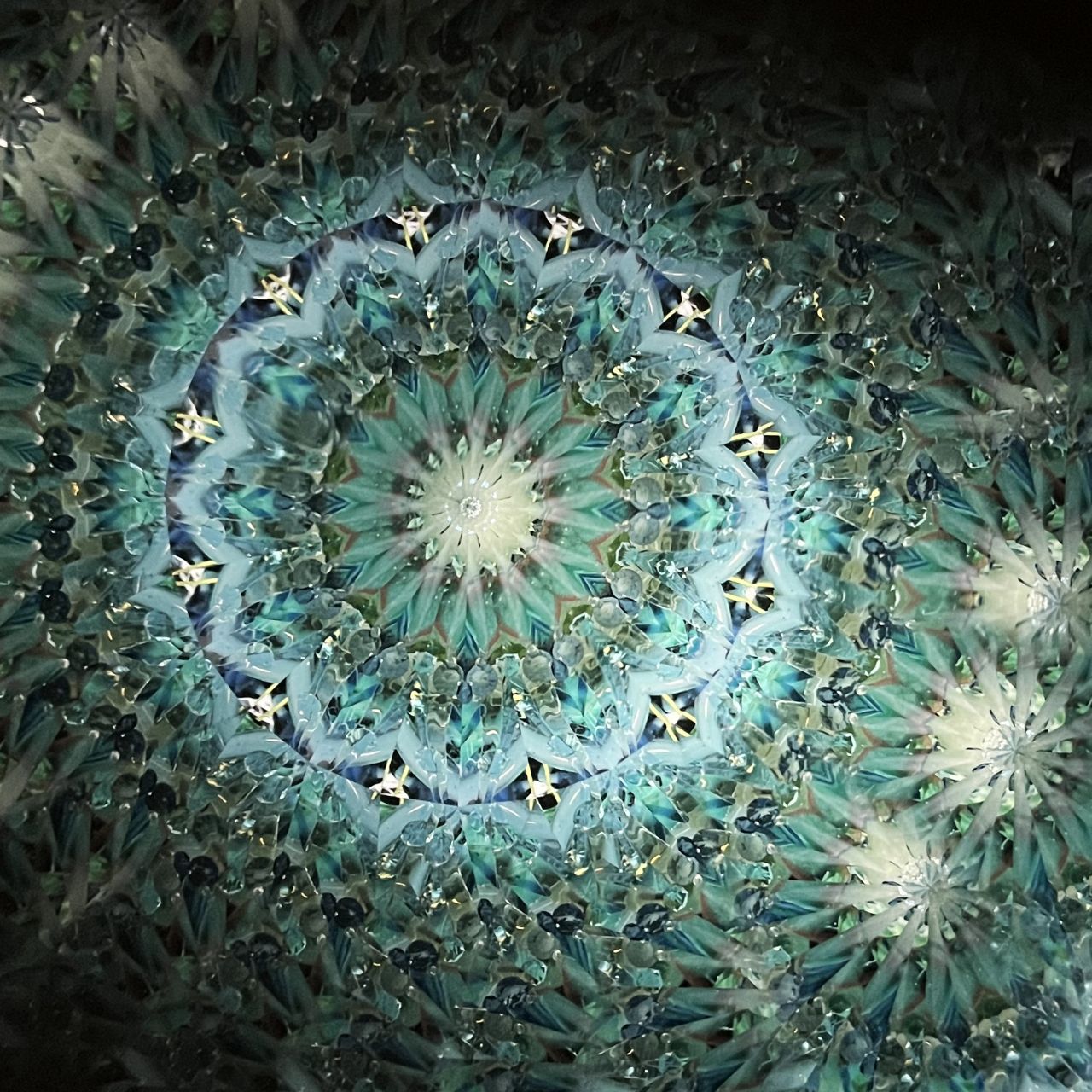 Keiko and Yoshiaki Onodera ”Silk Road of the Sea ”