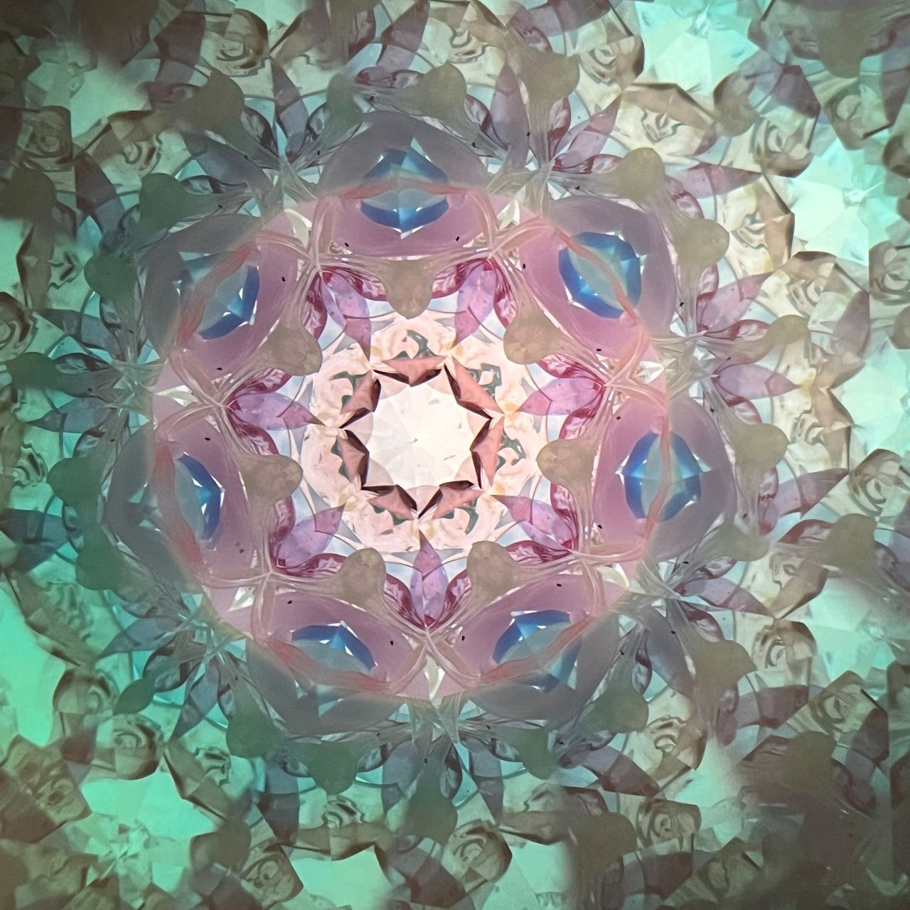 Rieko "Bouquet A " -glass kaleidoscope-