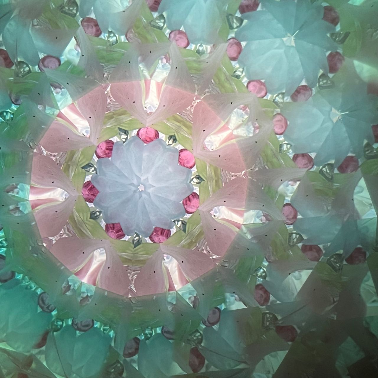 Rieko "Bouquet A " -glass kaleidoscope-