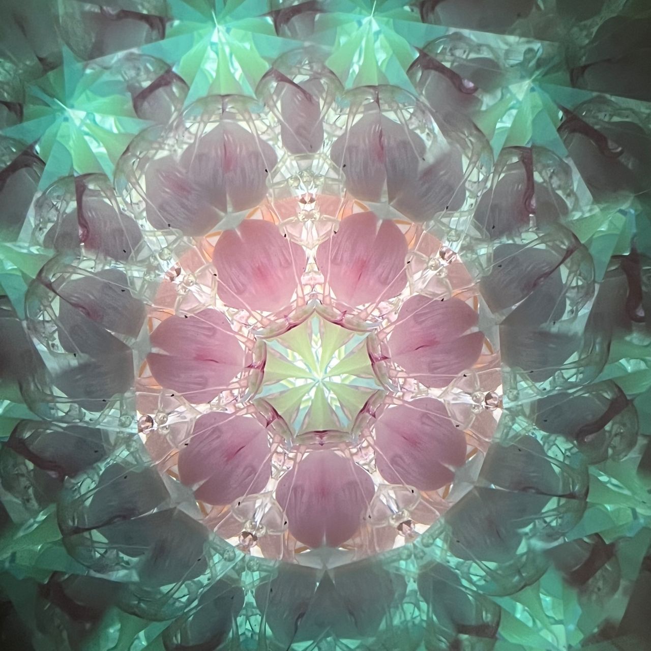 Rieko "Bouquet A " -glass kaleidoscope-