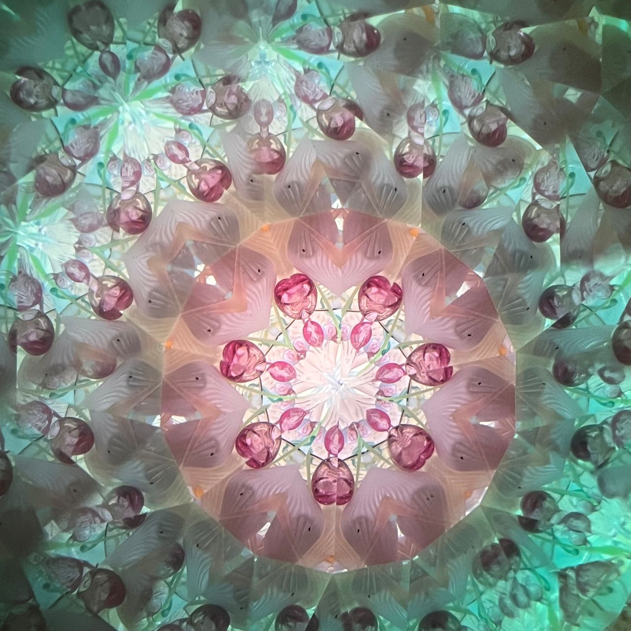 Rieko "Bouquet A " -glass kaleidoscope-