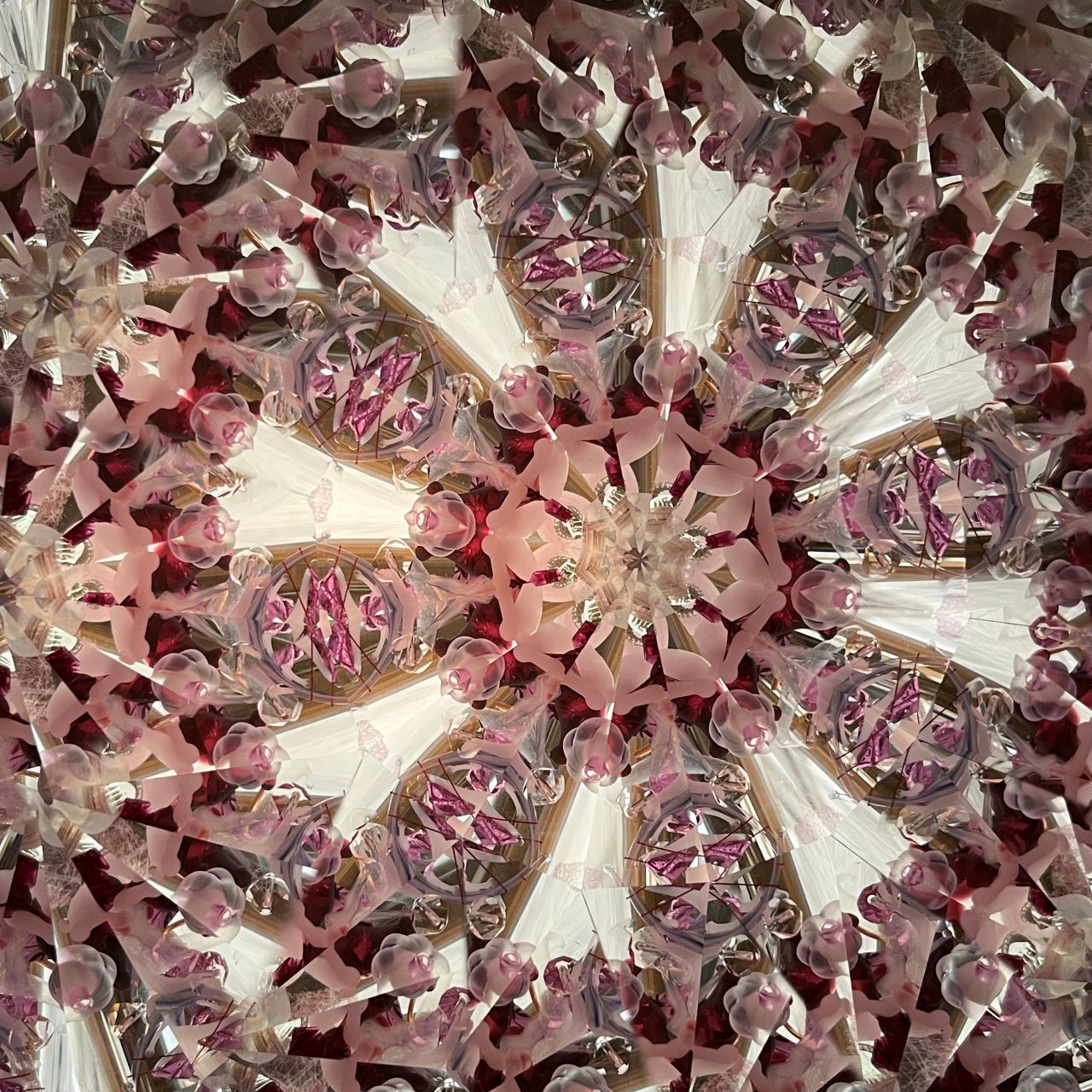 Ayana Endo  "Innocent Flowers  -The Beckoning Canopy-"            -glass kaleidoscope-