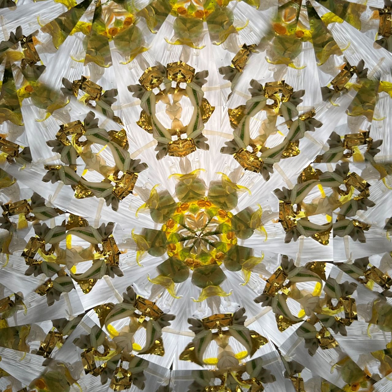 Ayana Endo  "Innocent Flowers  -Tender Little Dancers-"            -glass kaleidoscope-