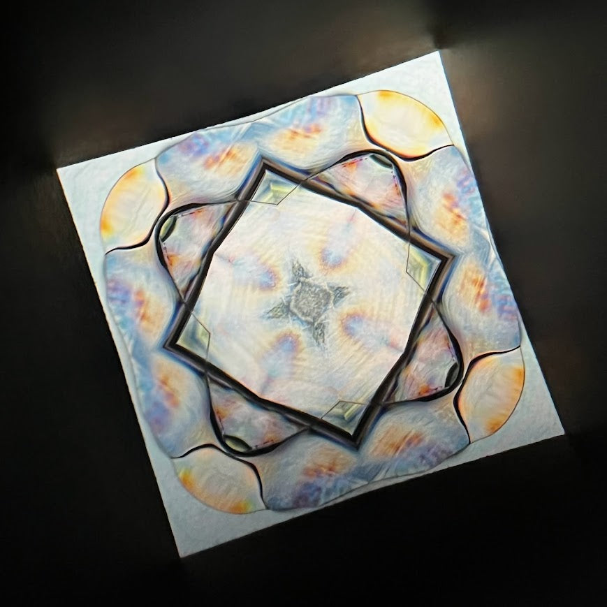 Tomoo Hosono     Polarized kaleidoscope "USUGINU" #011 (2026)