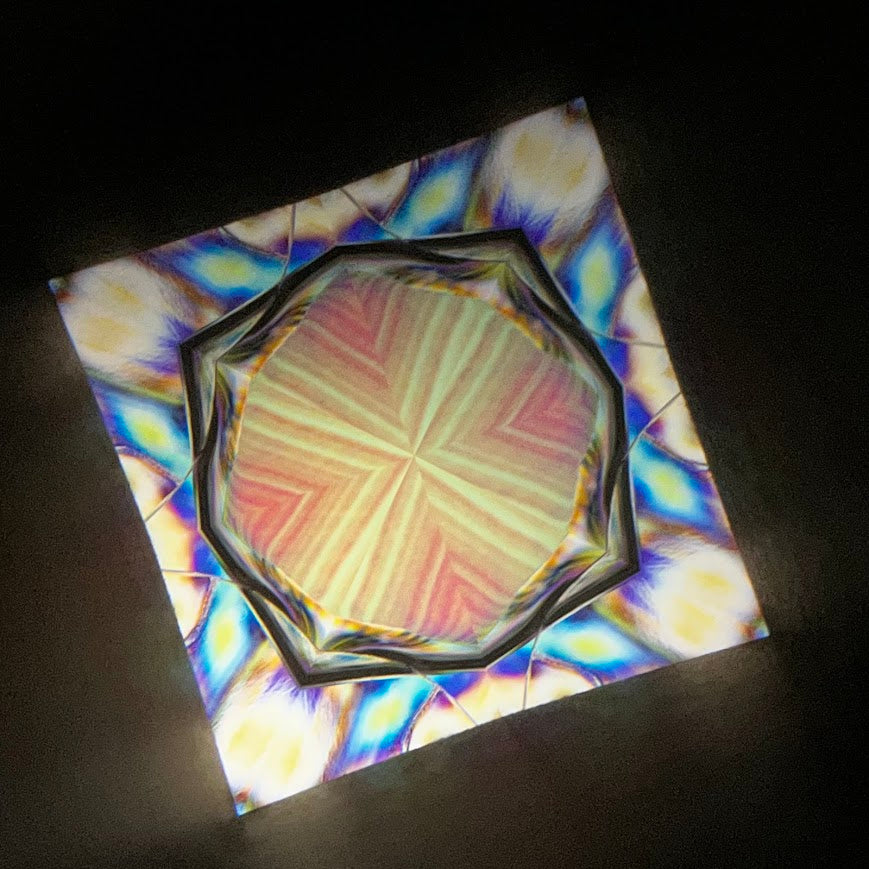 Tomoo Hosono     Polarized kaleidoscope "USUGINU" #011 (2026)