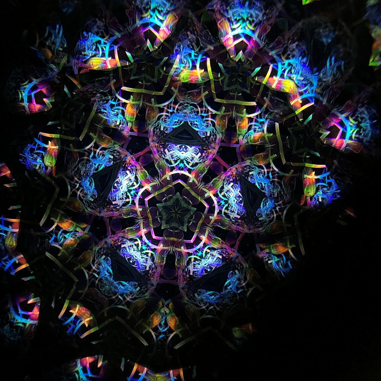 Tomoo Hosono     Polarized kaleidoscope "YO" #045
