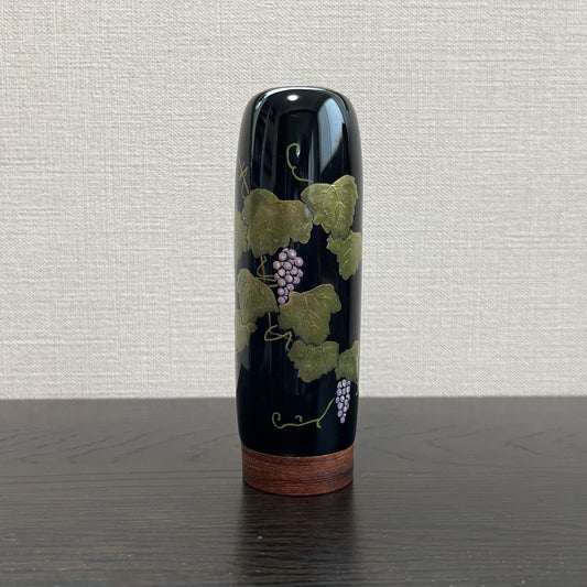 Fumie Ino　”Grapes”    　　　　　             - lacquered kaleidoscope -