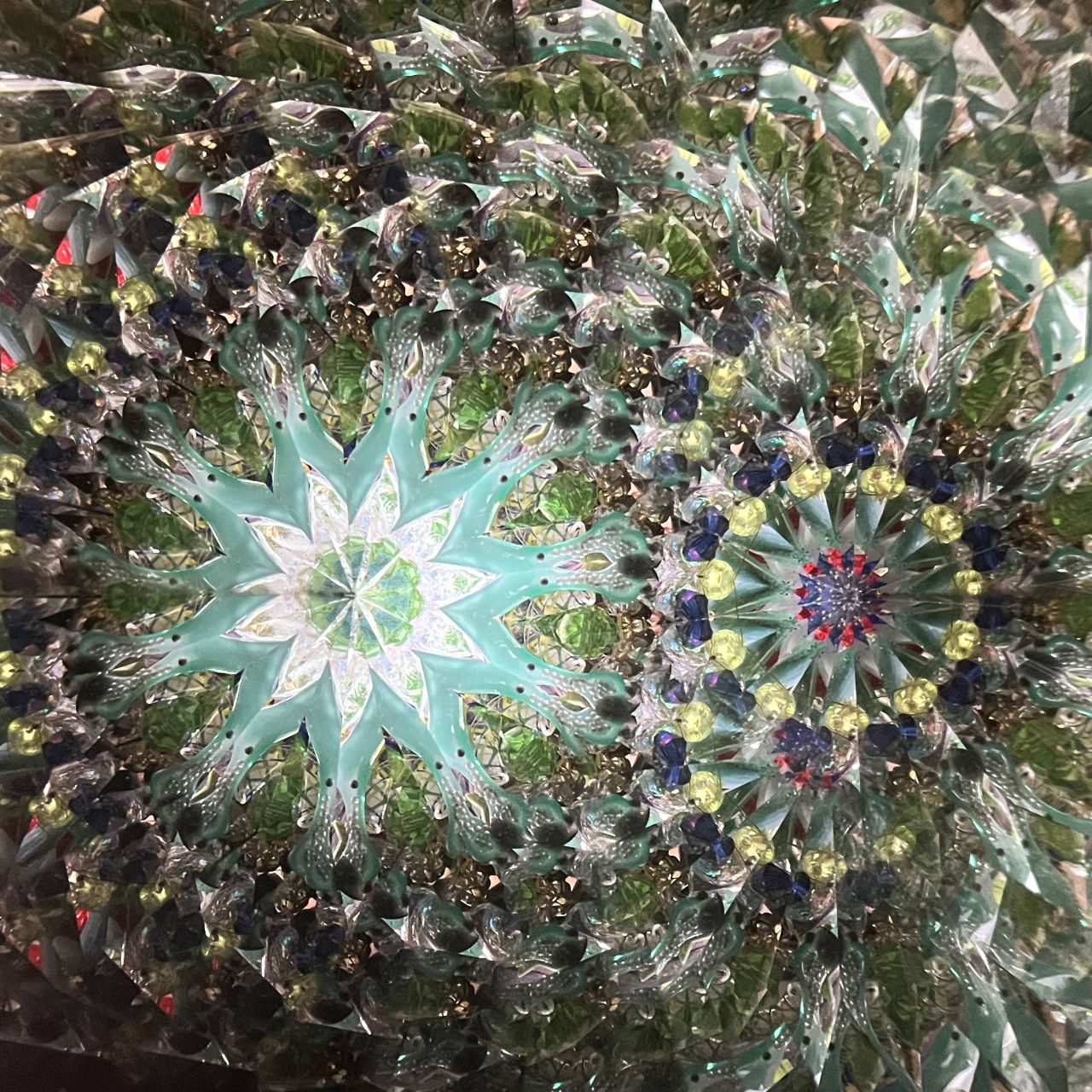 Yoshiko Kosuge   "Beyond Your Dreams"   - peacock pattern -      glass kaleidoscope