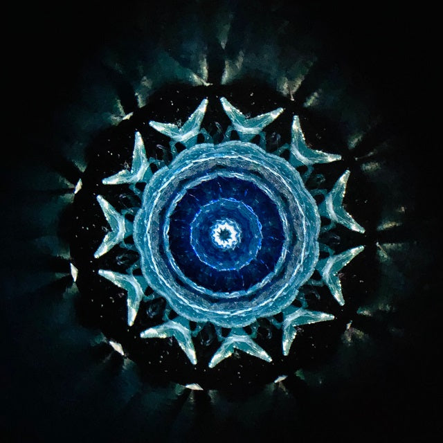 Yoshiko & Takeo Matsumoto  "Dimple"  blue cave    - glass kaleidoscope -