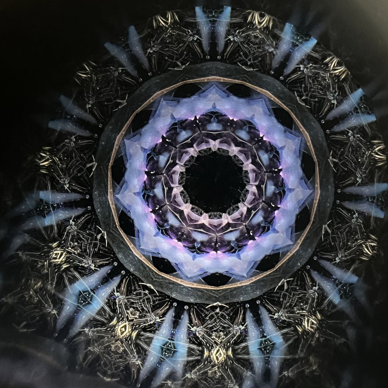 Yoshiko and Takeo Matsumoto    "HANA GRANDE - ice purple- "     - glass kaleidoscope -