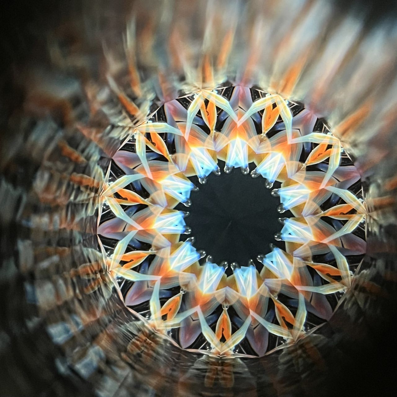 Yoshiko and Takeo Matsumoto    "HANA - amber- "     - glass kaleidoscope -