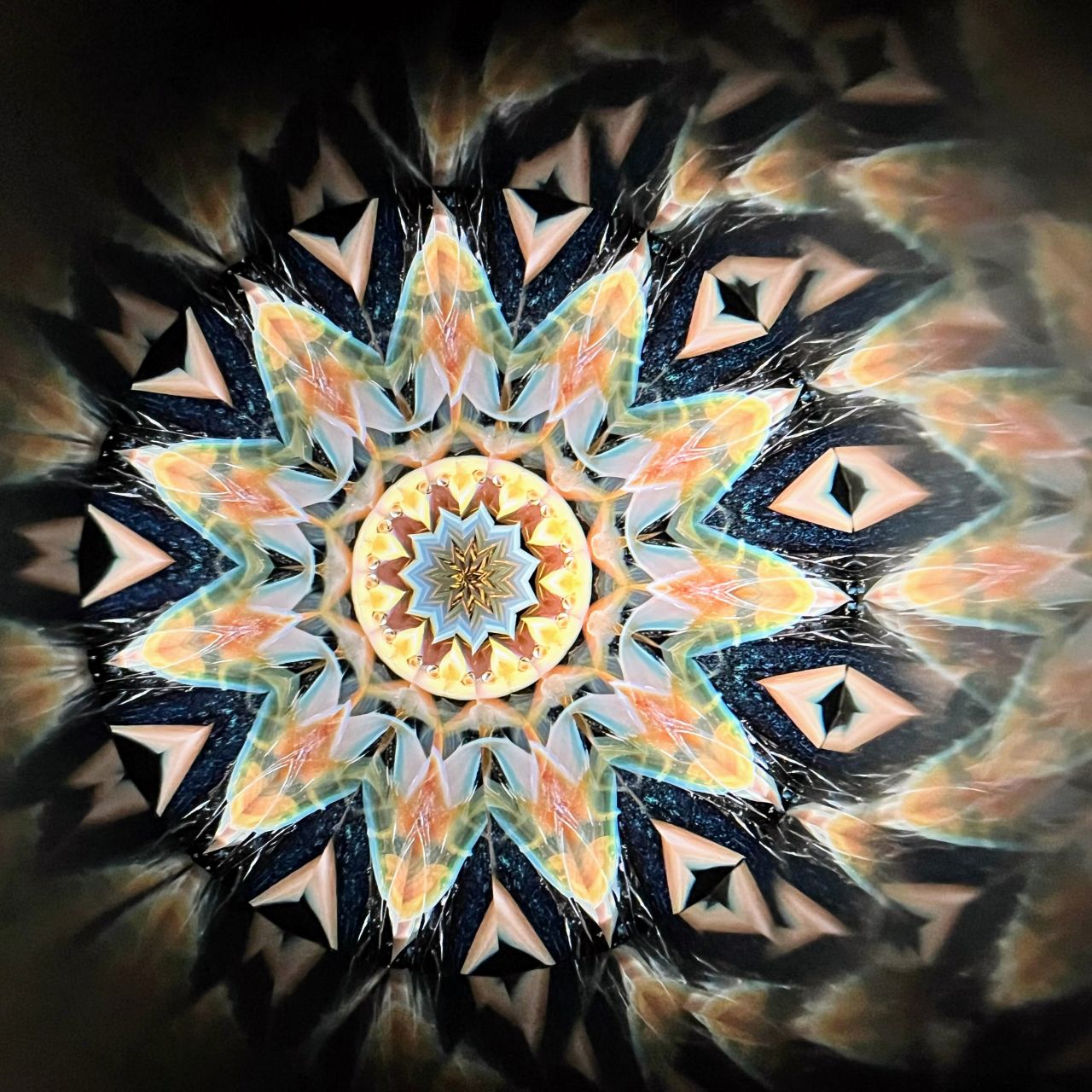 Yoshiko and Takeo Matsumoto    "HANA GRANDE -amber- "     - glass kaleidoscope -