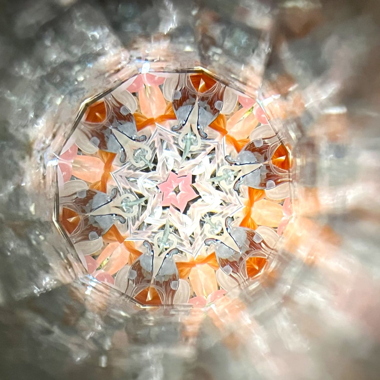 Rieko     "Bouquet B "              -glass kaleidoscope-