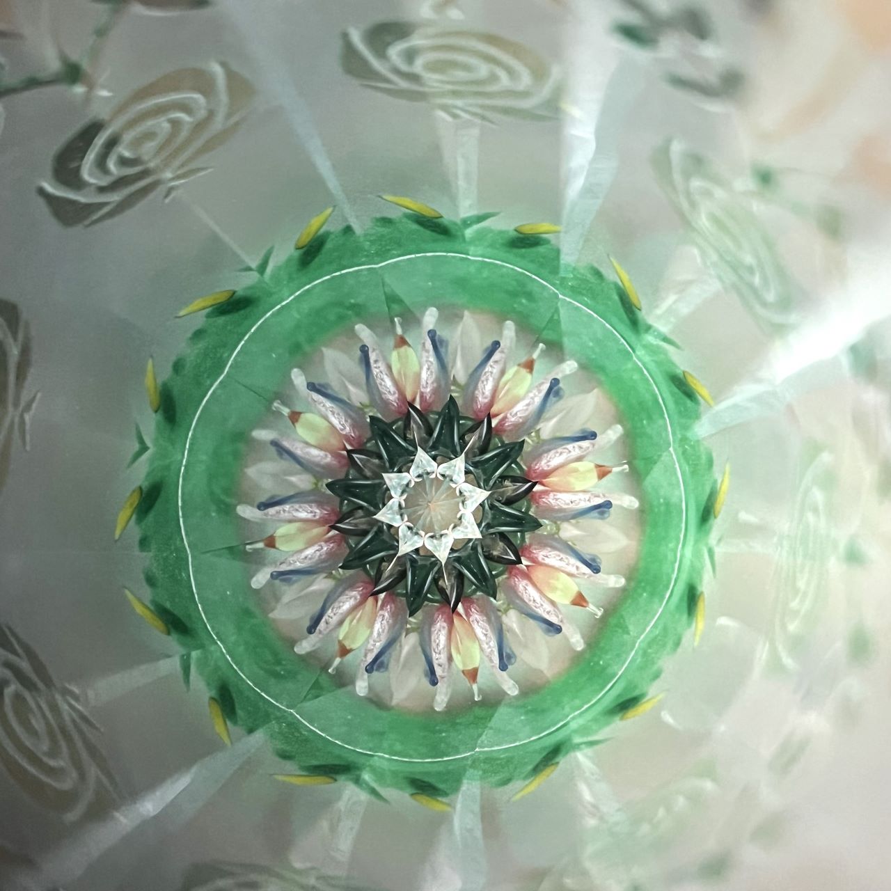 Crystal Garden Shirokane              "Rose  -green-"                    -glass kaleidoscope-